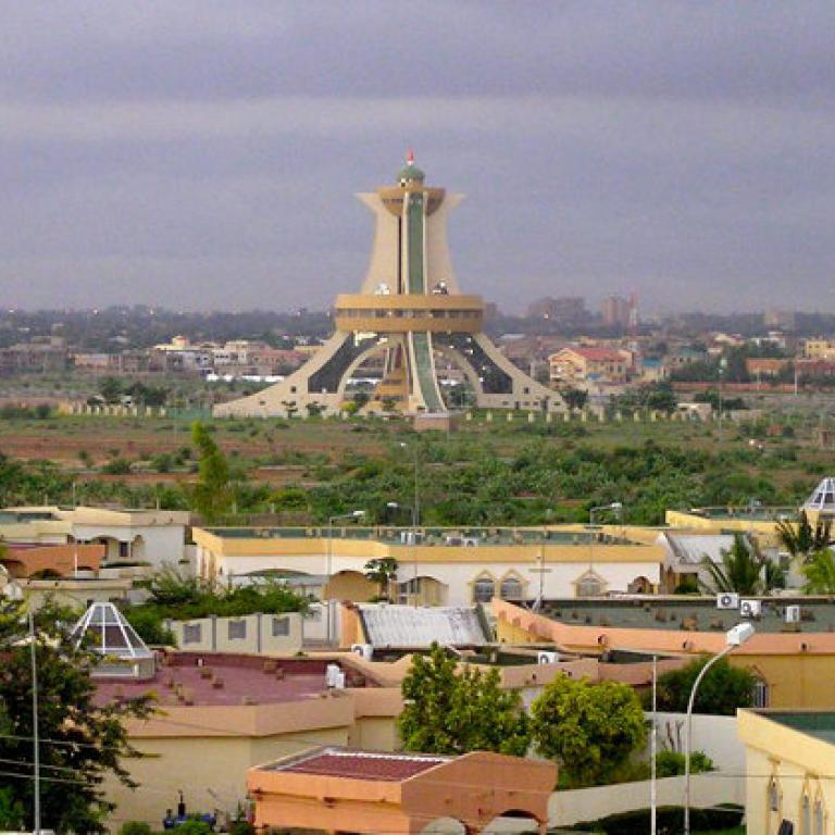 Ouagadougou — vue sur le Monument des Héros Nationaux